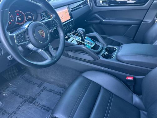 2023 Porsche Cayenne Cayenne
