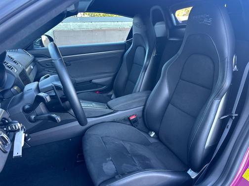 2024 Porsche 718 Spyder RS