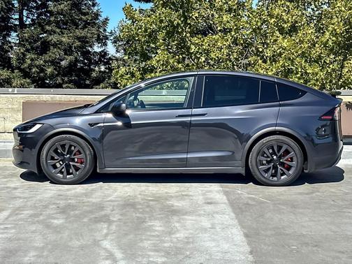 2024 Tesla Model X Plaid Tri Motor All-Wheel Drive
