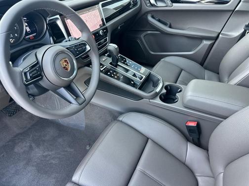 Chalk 2026 Porsche Macan Macan