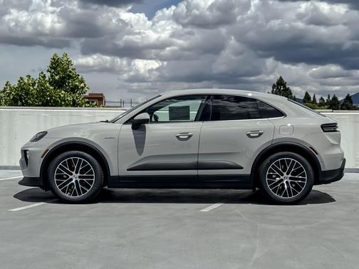 Chalk 2026 Porsche Macan Macan Electric