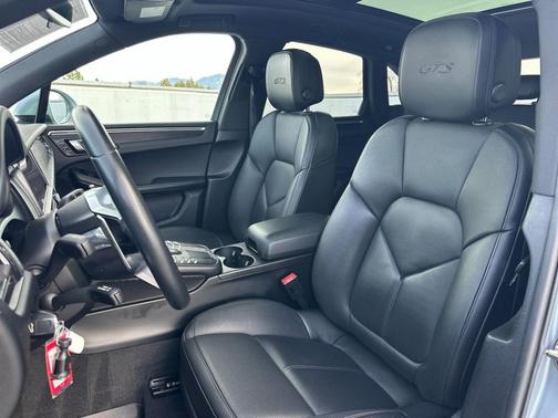 2021 Porsche Macan GTS