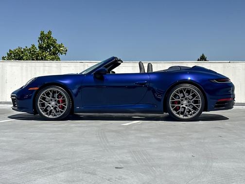 Gentian Blue Metallic 2022 Porsche 911 911 Carrera S