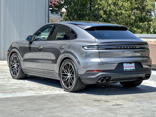 2025 Porsche Cayenne S