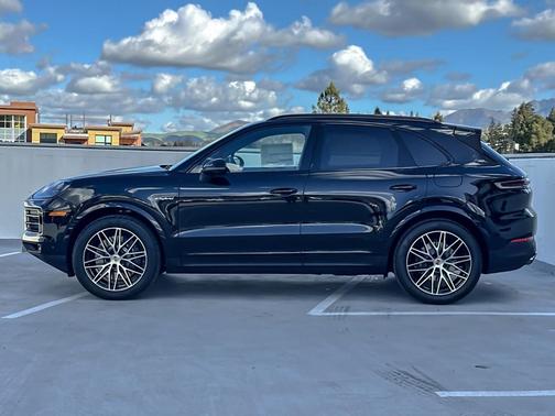 2026 Porsche Cayenne Cayenne E-Hybrid