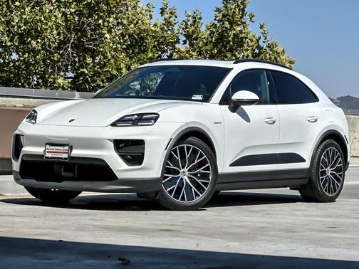 2025 Porsche Macan 4S