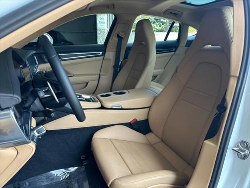 2022 Porsche Panamera Platinum Edition