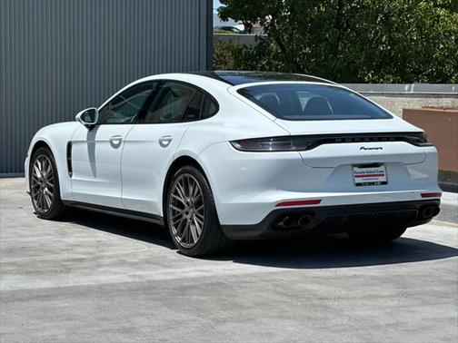 2022 Porsche Panamera Platinum Edition