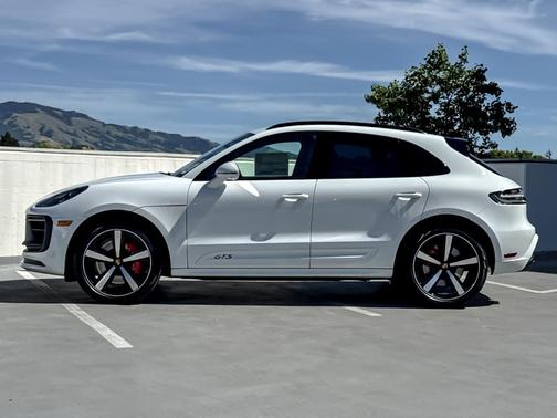 WHITE 2026 Porsche Macan Macan GTS