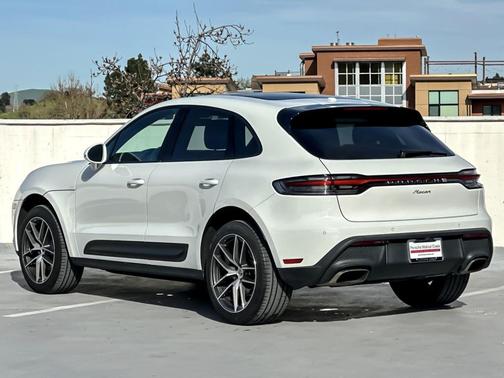 2024 Porsche Macan 