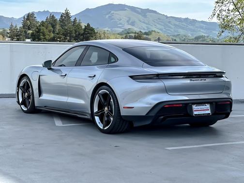 2023 Porsche Taycan GTS