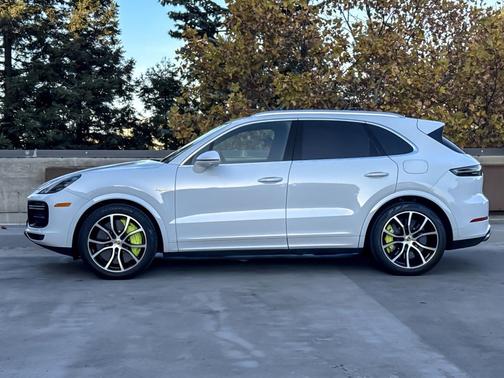 2021 Porsche Cayenne Cayenne Turbo S E-Hybrid
