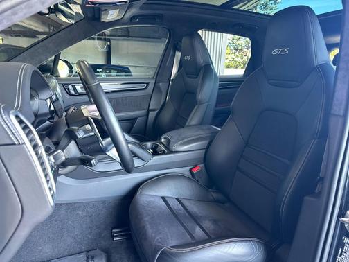 2023 Porsche Cayenne GTS