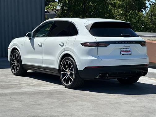 2021 Porsche Cayenne E-Hybrid S