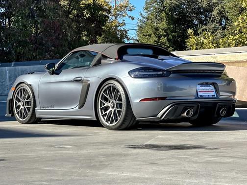 2024 Porsche 718 Spyder RS
