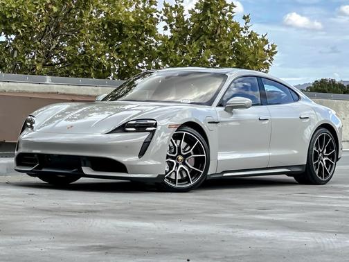 2024 Porsche Taycan Turbo