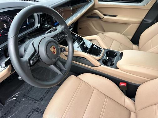 2025 Porsche Cayenne Cayenne
