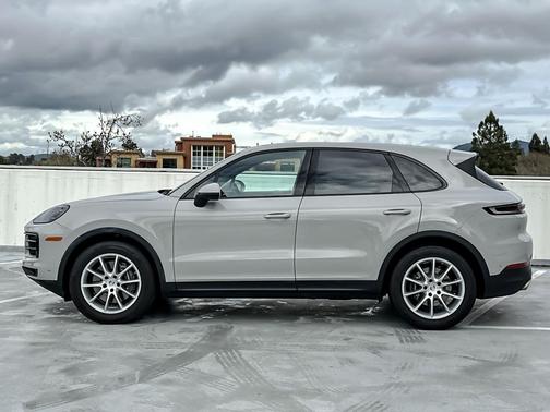 2025 Porsche Cayenne Cayenne