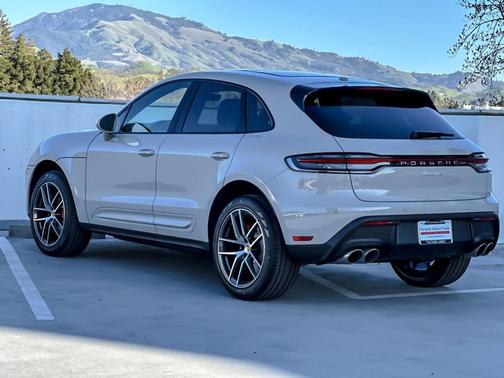 2026 Porsche Macan S