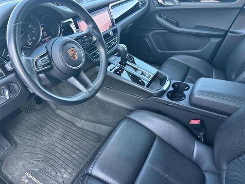 2024 Porsche Macan 