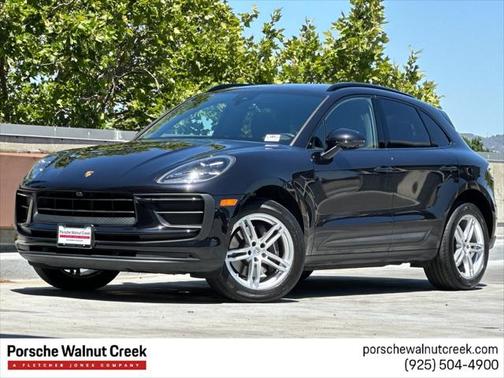2022 Porsche Macan Base
