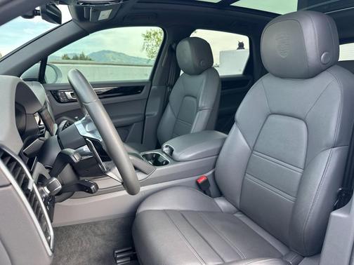 2023 Porsche Cayenne Cayenne