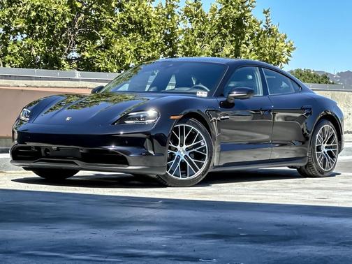 2025 Porsche Taycan 4
