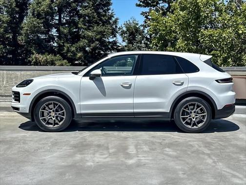 2024 Porsche Cayenne