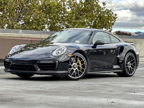 2018 Porsche 911 Turbo S