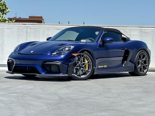 Gentian Blue Metallic 2024 Porsche 718 Spyder RS