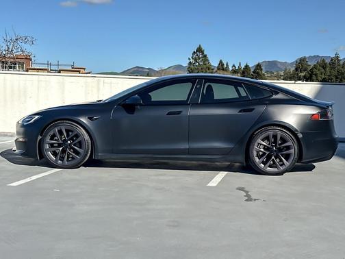 2021 Tesla Model S Plaid