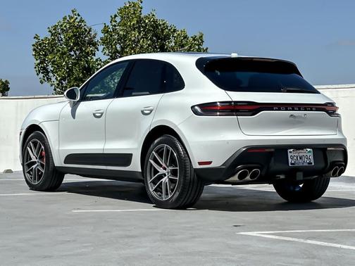 White 2023 Porsche Macan Macan