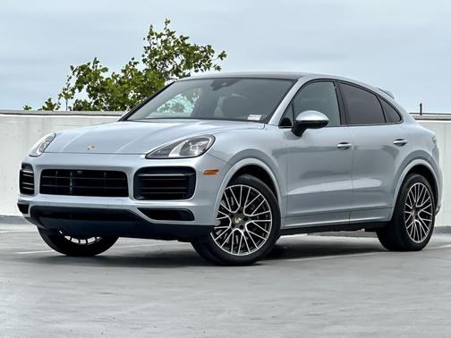 Dolomite Silver Metallic 2023 Porsche Cayenne Cayenne