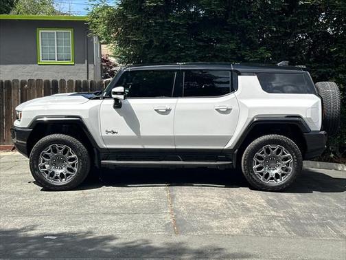 2025 GMC HUMMER EV SUV 3X