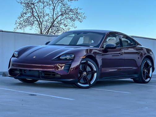2023 Porsche Taycan Turbo