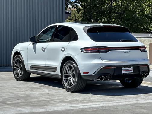 2025 Porsche Macan T