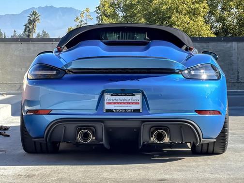 2024 Porsche 718 Spyder RS