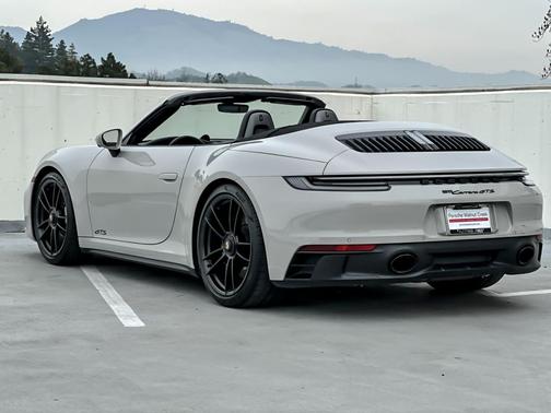 2024 Porsche 911 Carrera GTS