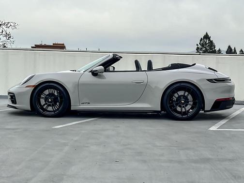 2024 Porsche 911 Carrera GTS