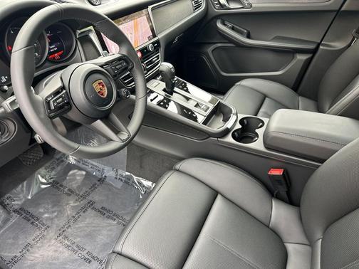 2026 Porsche Macan GTS