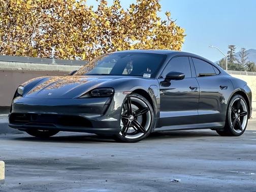 2022 Porsche Taycan 