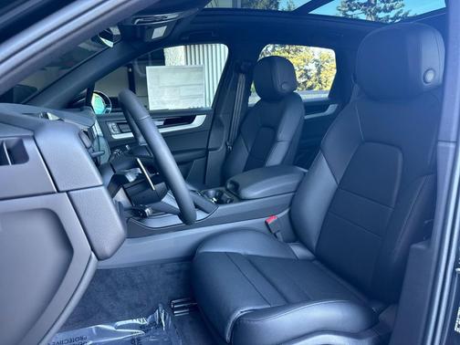2026 Porsche Cayenne 