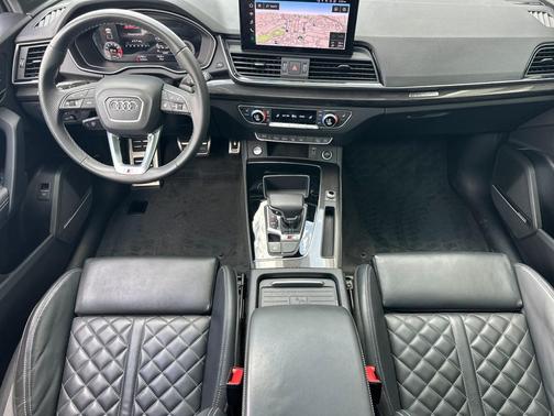 Chronos Gray Metallic 2023 Audi SQ5 3.0T Prestige