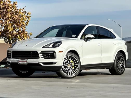 2022 Porsche Cayenne Cayenne E-Hybrid