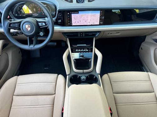 2025 Porsche Cayenne Coupe
