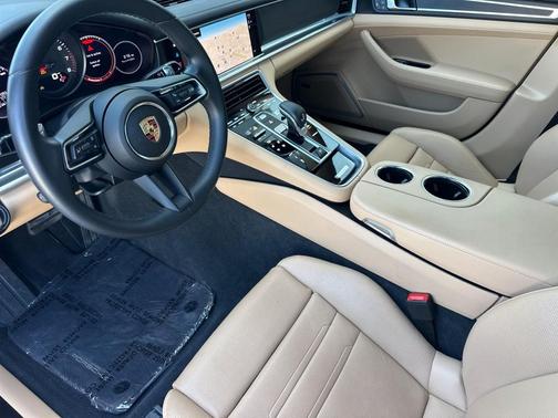 Black 2023 Porsche Panamera Platinum Edition