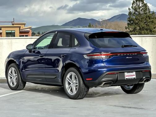 2026 Porsche Macan 