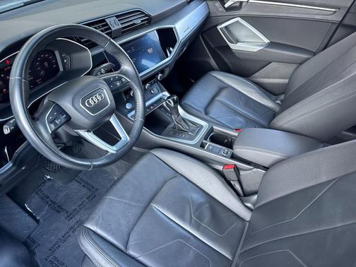 2020 Audi Q3 45 Premium