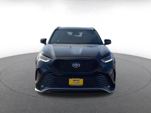 Black 2025 Toyota Highlander XSE