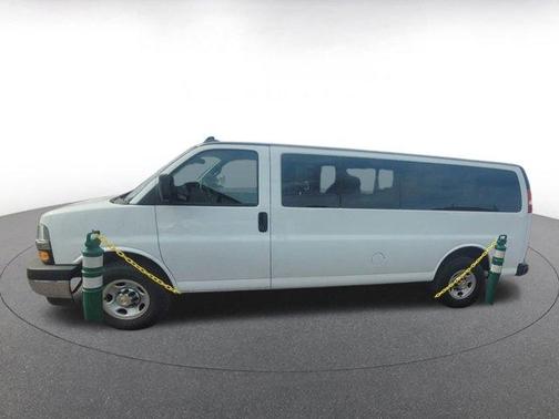 2024 Chevrolet Express 3500 LT